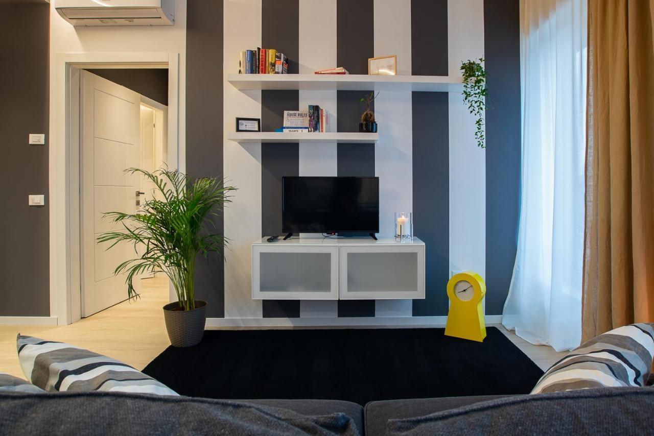 Br Train Station Apartment