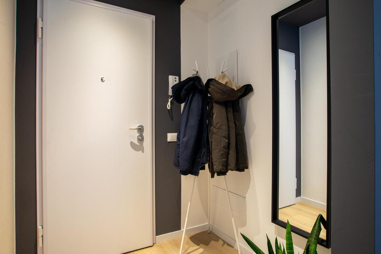 Br Train Station Apartment