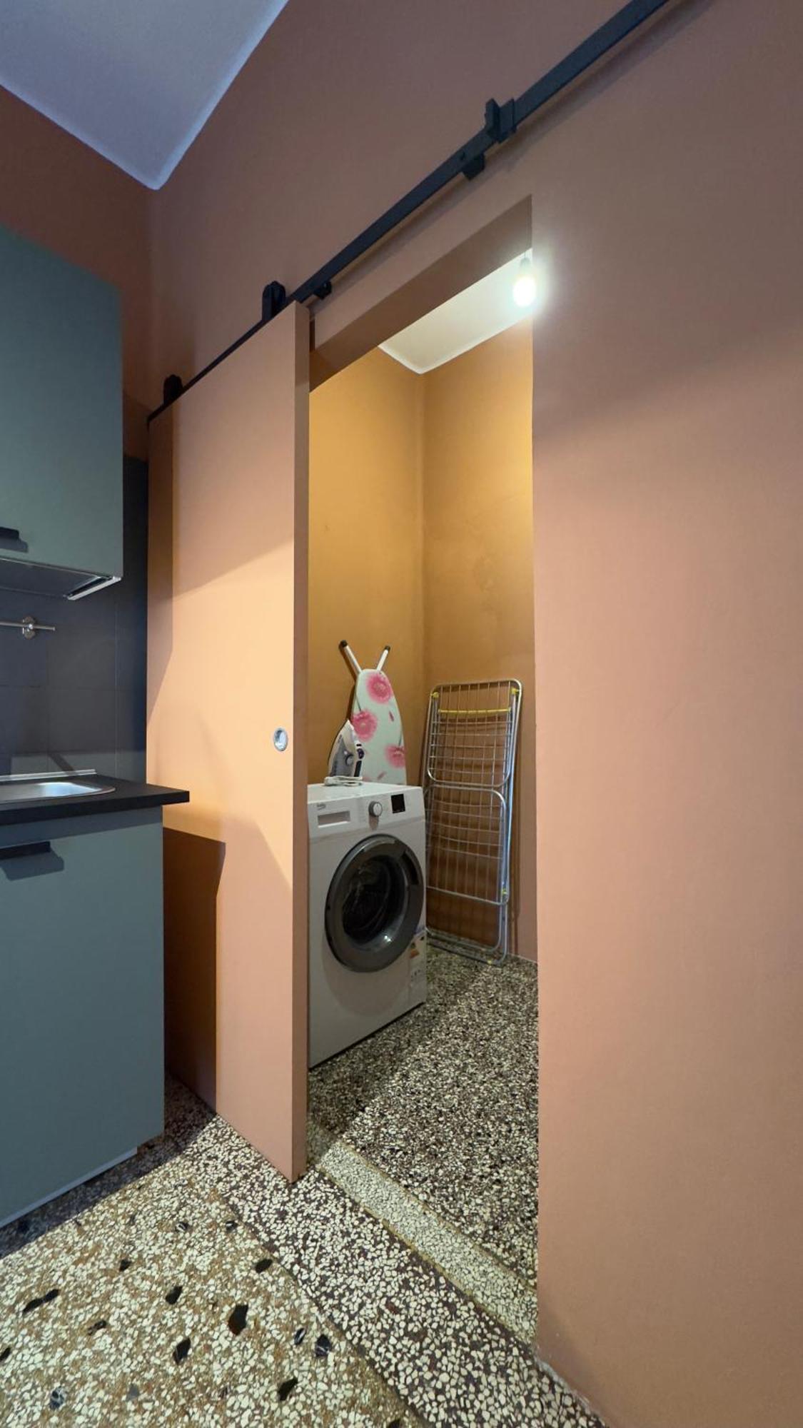 Br Train Station Apartment